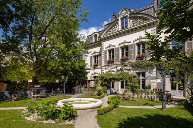 Restaurant Grenoble · La Maison Fantin Latour